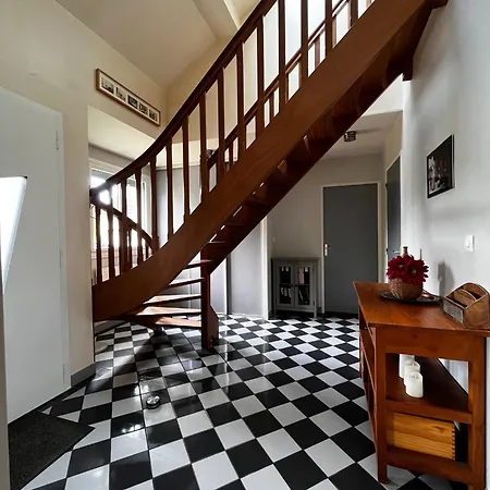 Maison Familiale Avec Jardin