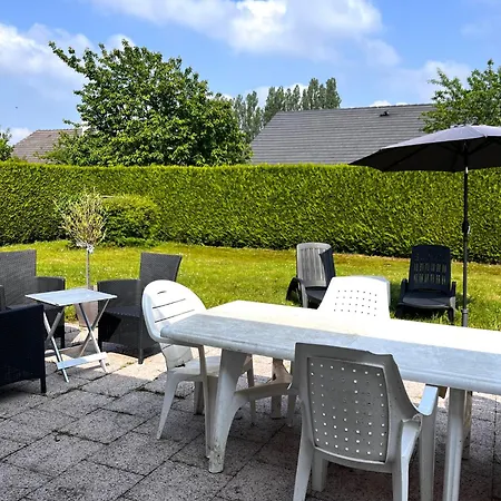 Maison Familiale Avec Jardin Holiday home Canteleu
